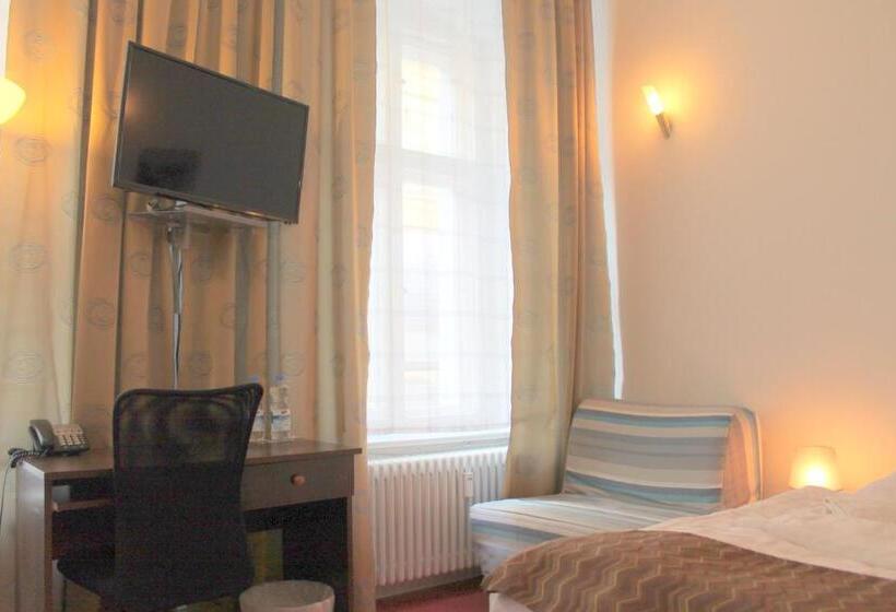 اتاق استاندارد, Amelie Berlin