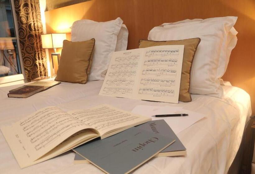 クラシックルーム, Boronali