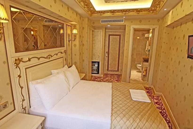 デラックスルーム, Buyuk Hamit