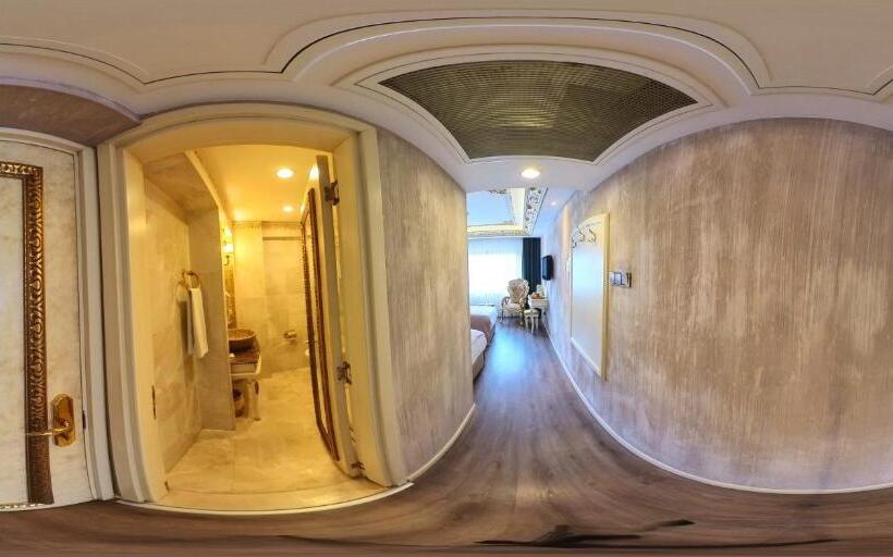 デラックスルーム, Buyuk Hamit