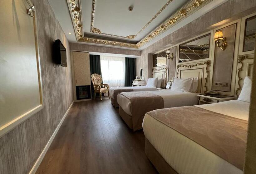 デラックストリプルルーム, Buyuk Hamit