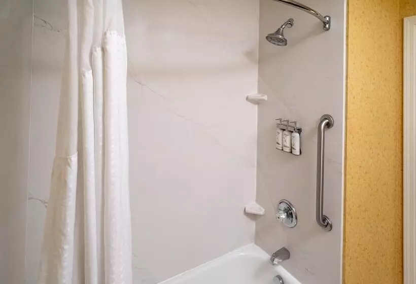 スタンダードルーム, Holiday Inn Express And Suites Hazard, An Ihg