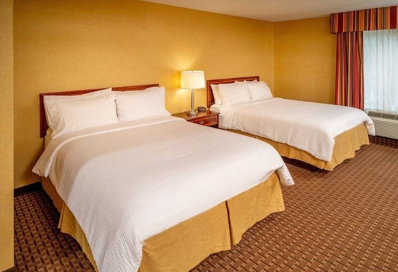 适合残疾人士使用的套间, Holiday Inn Express And Suites Hazard, An Ihg