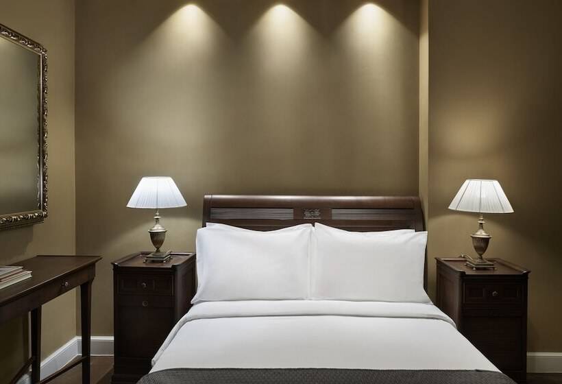 חדר סטנדרט, Ippoliti