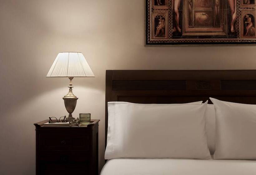 חדר סטנדרט, Ippoliti