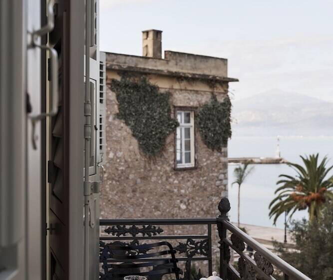 חדר סופריור, Ippoliti