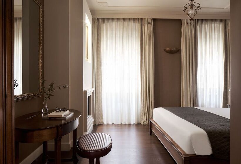 חדר סופריור, Ippoliti