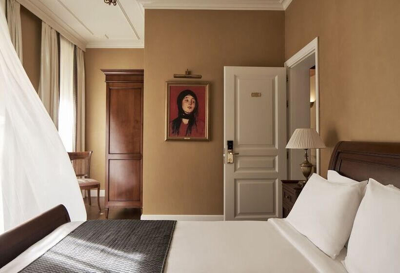 חדר סופריור, Ippoliti