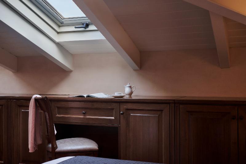 חדר סטנדרט יחיד, Ippoliti