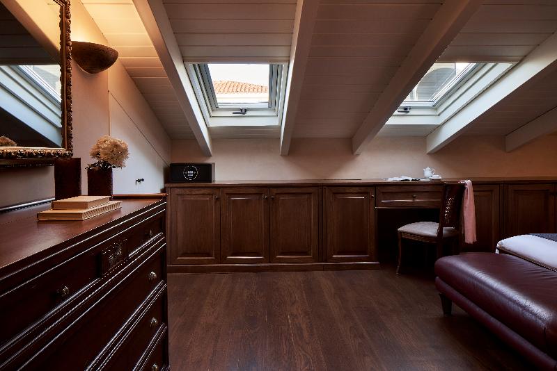 חדר סטנדרט יחיד, Ippoliti