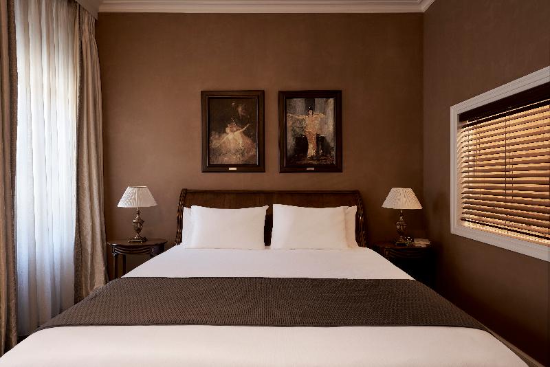 חדר סופריור, Ippoliti