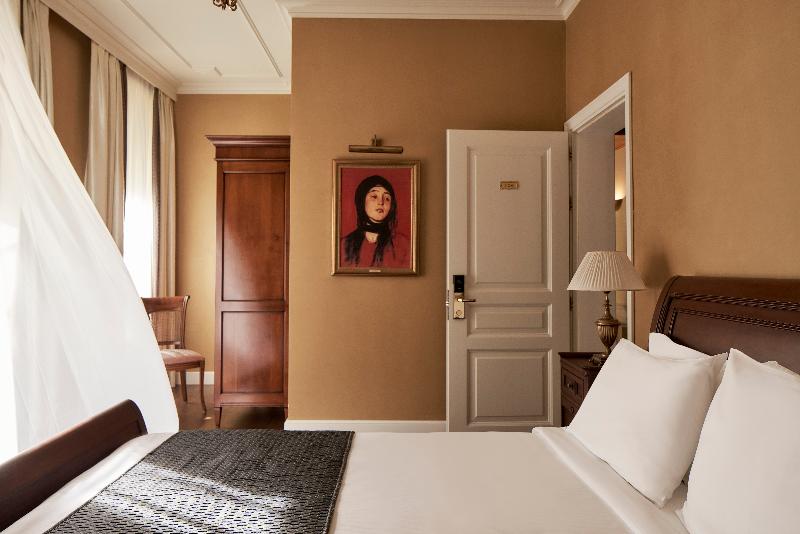 חדר סופריור, Ippoliti