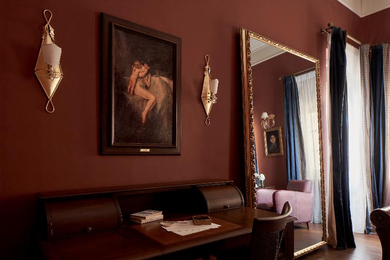 חדר דלוקס, Ippoliti