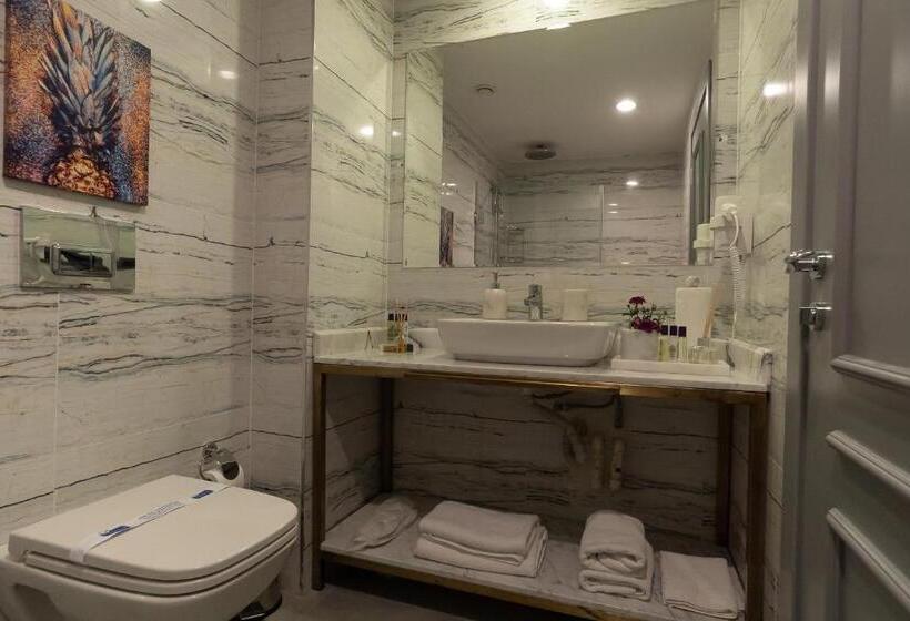 デラックススイート, Malta Bosphorus