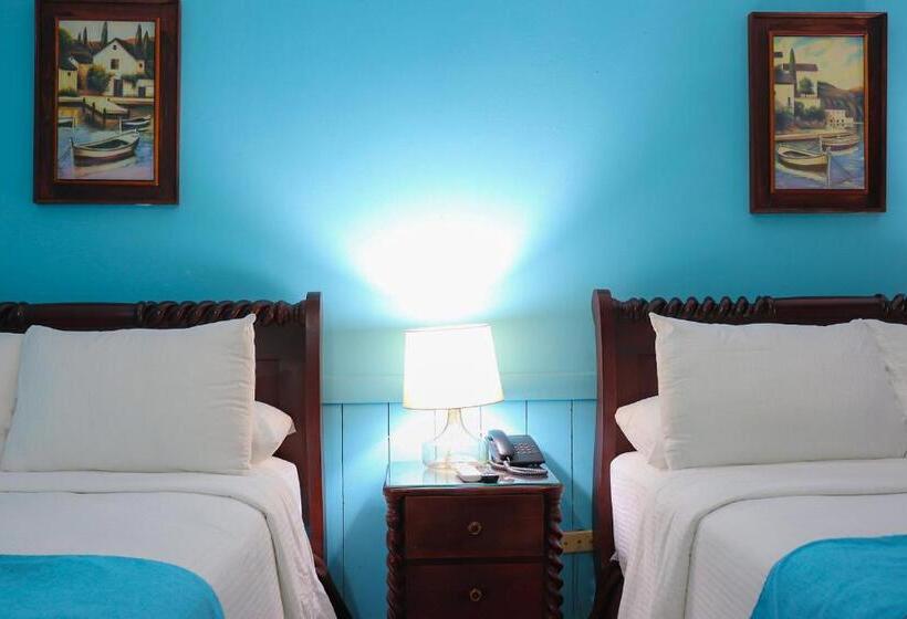 غرفة قياسية رباعية, Victoriano