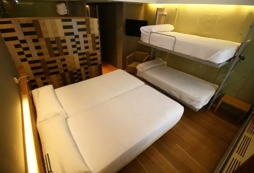 スタンダード４人部屋, Balneario Panticosa