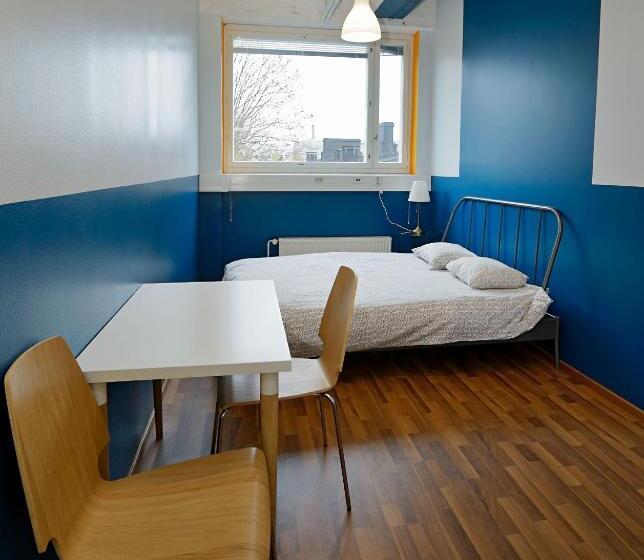 带共用浴室的标准房间, Cheapsleep Hostel Helsinki