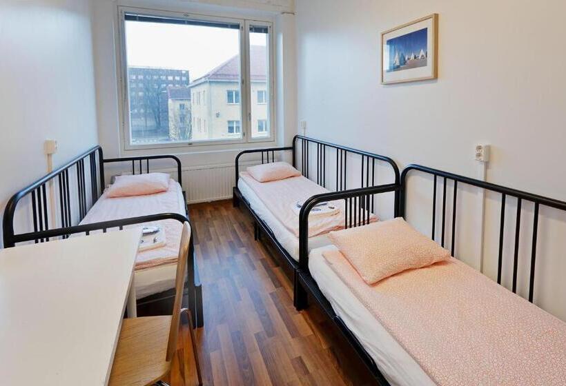 标准三人间共用浴室, Cheapsleep Hostel Helsinki