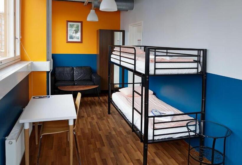 家庭房间共用浴室, Cheapsleep Hostel Helsinki