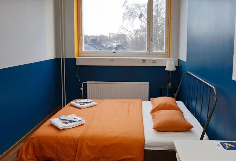 带共用浴室的标准房间, Cheapsleep Hostel Helsinki