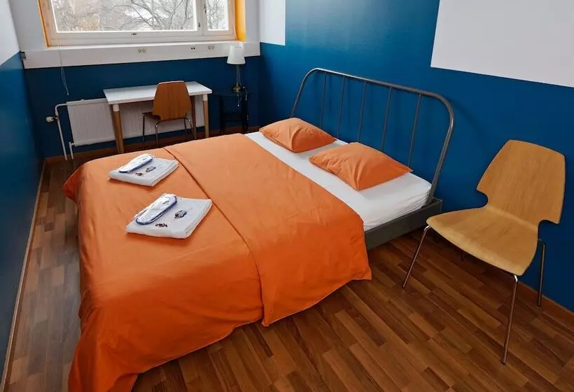 バス共有のスタンダードルーム, Cheapsleep Hostel Helsinki