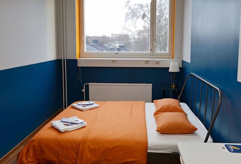 带共用浴室的标准房间, Cheapsleep Hostel Helsinki