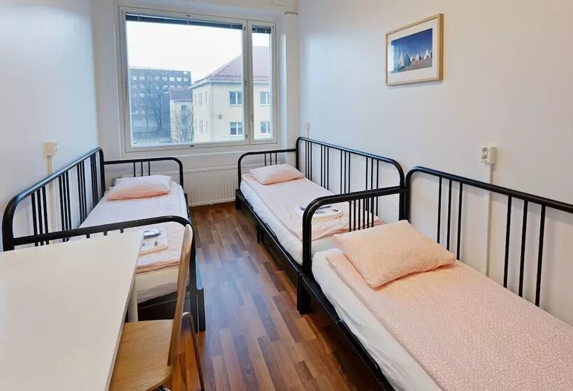 バスルーム共有のトリプルスタンダード, Cheapsleep Hostel Helsinki