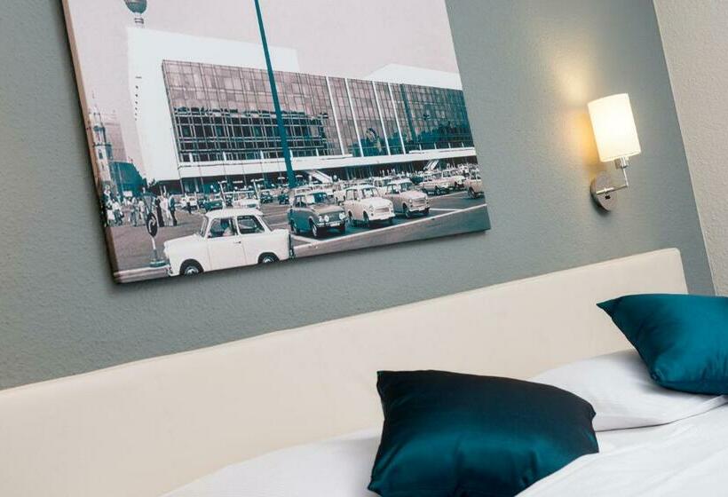 استودیوی استاندارد, City Hotel Berlin East