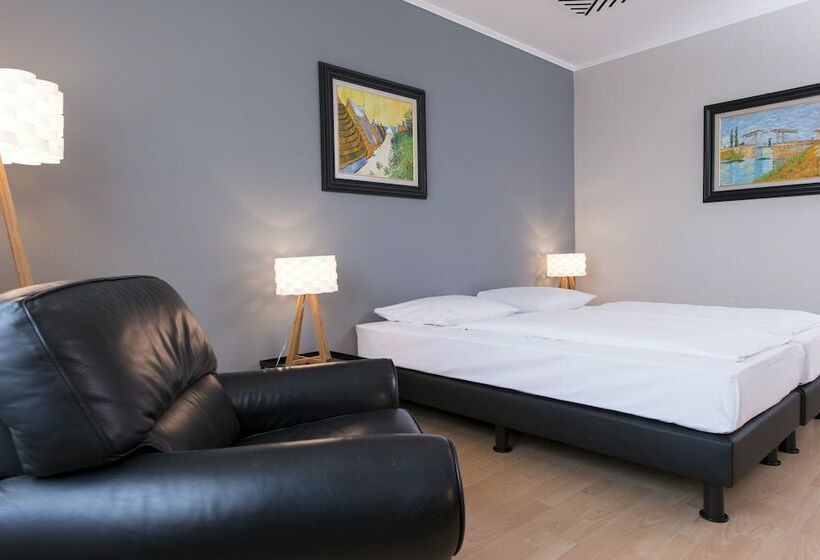 سوییت اجرایی, City Hotel Berlin East