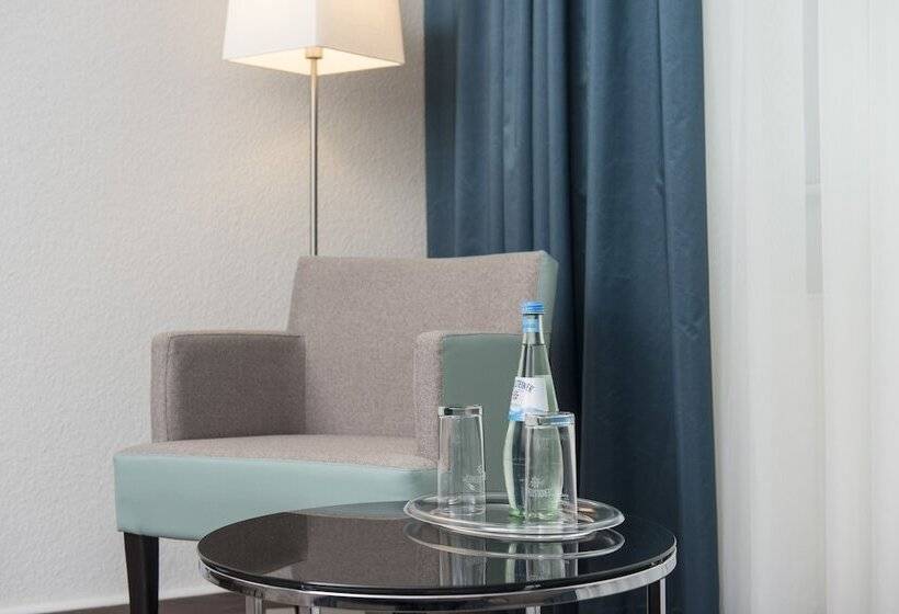 استودیوی استاندارد, City Hotel Berlin East