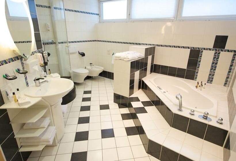 سوییت, City Hotel Berlin East