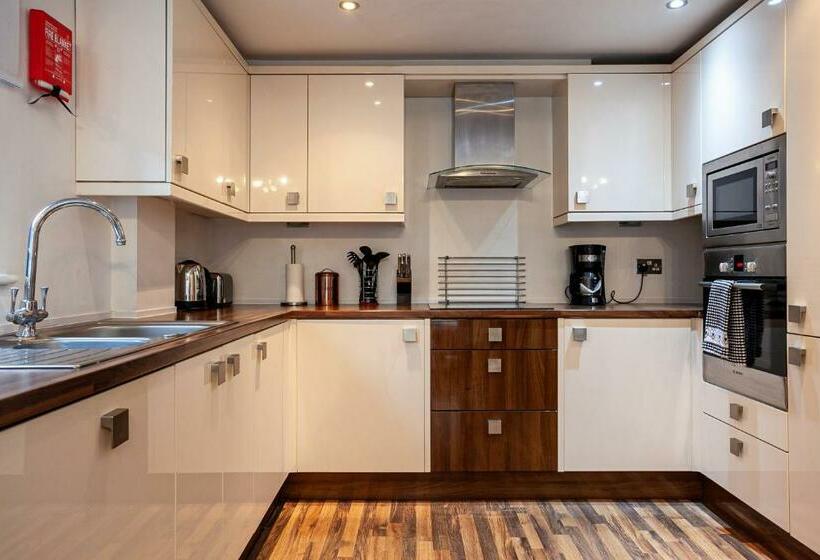 آپارتمان 2 خوابه, Dreamhouse Apartments Manchester City West