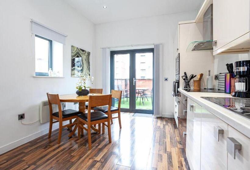 آپارتمان لوکس 2 خوابه, Dreamhouse Apartments Manchester City West