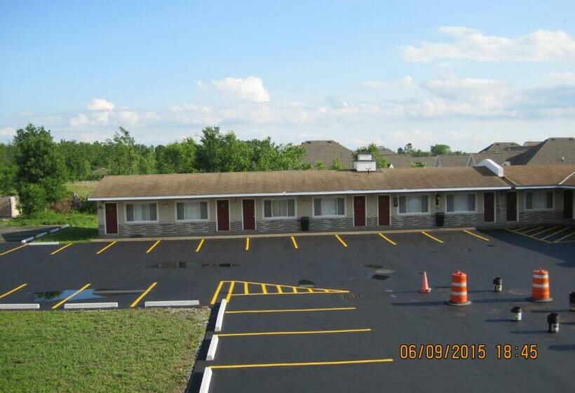 חדר סטנדרט, Driftwood Motel