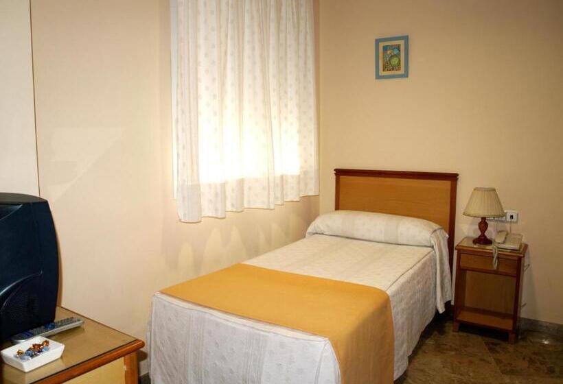 스탠다드 트리플 룸, Al Yussana