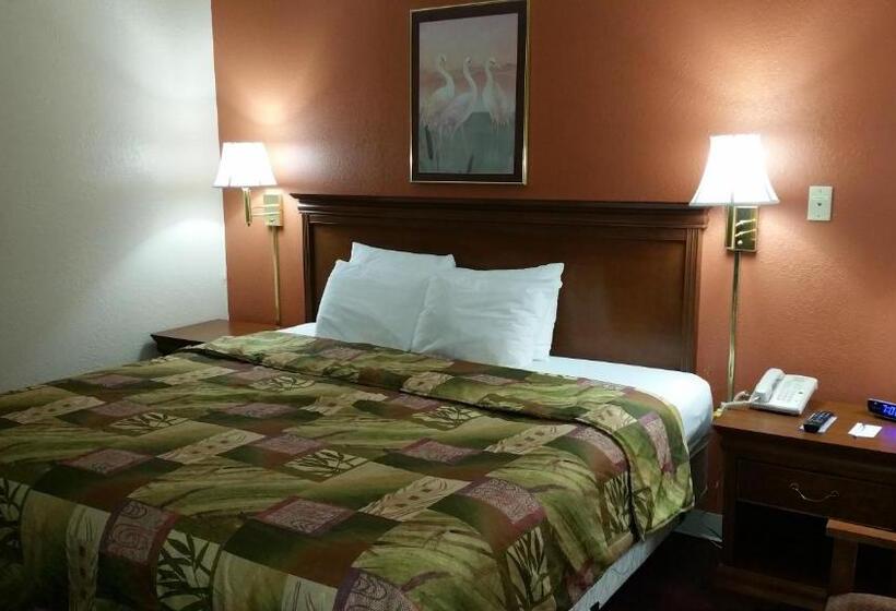 带大床的标准间, Briarwood Inn