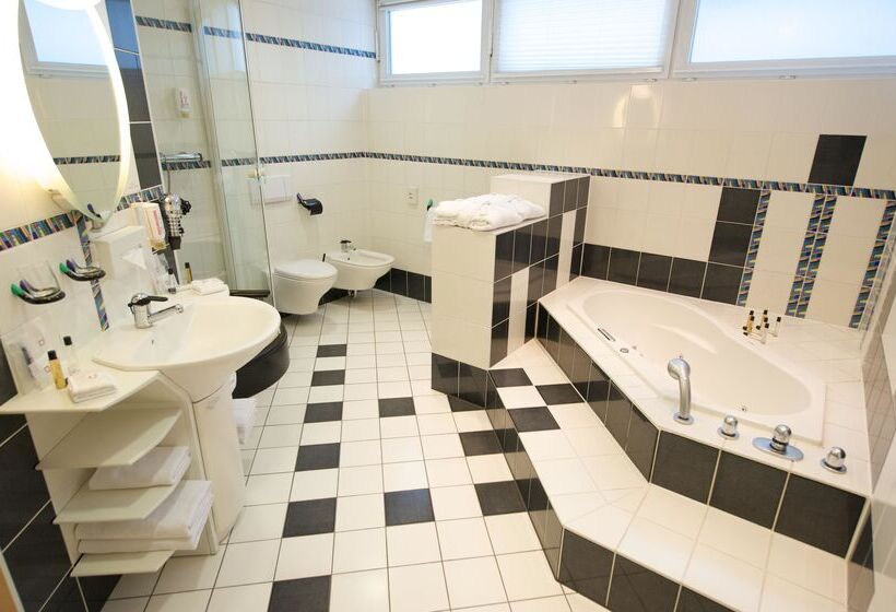 سوییت, City Hotel Berlin East