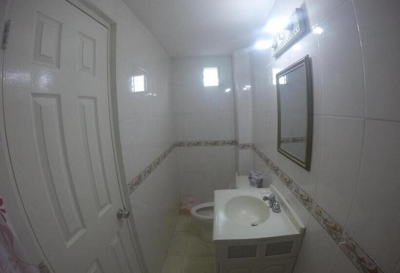 חדר סטנדרט שתי מיטות זוגיות, Discovery