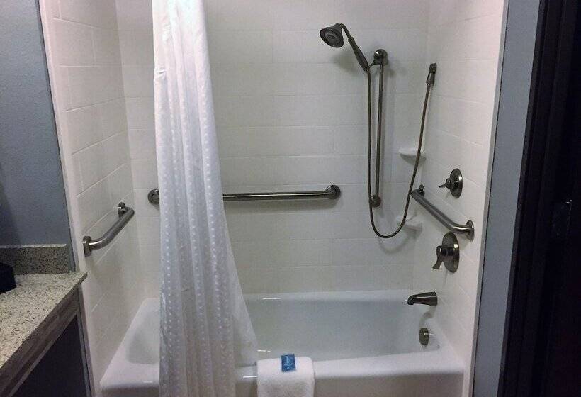 스탠다드 룸, Holiday Inn Express & Suites Perry National Fairground Area, An Ihg