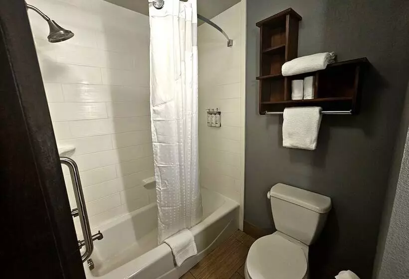 身障者適用スイートルーム, Holiday Inn Express & Suites Perry National Fairground Area, An Ihg