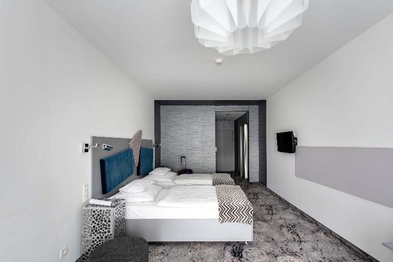 חדר סטנדרט, Lenart