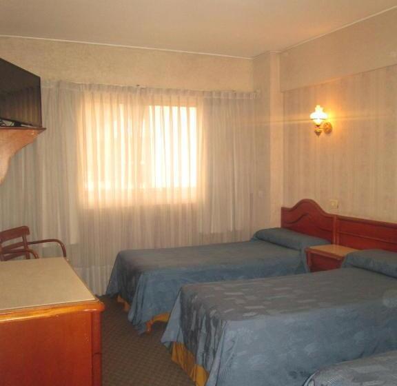 اتاق استاندارد سه نفره, Luey