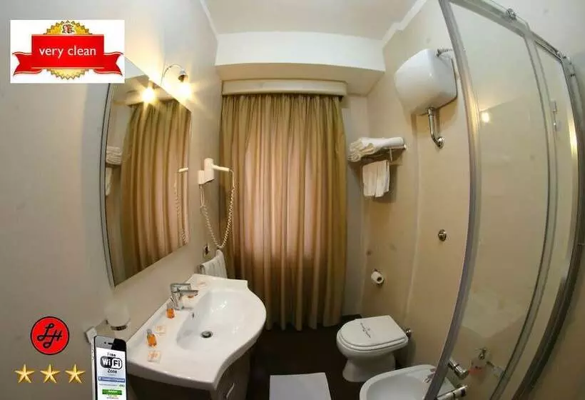 اتاق استاندارد چهار تخته, Luxor