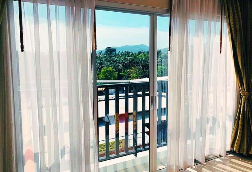 اتاق سوپریور, Malin Patong