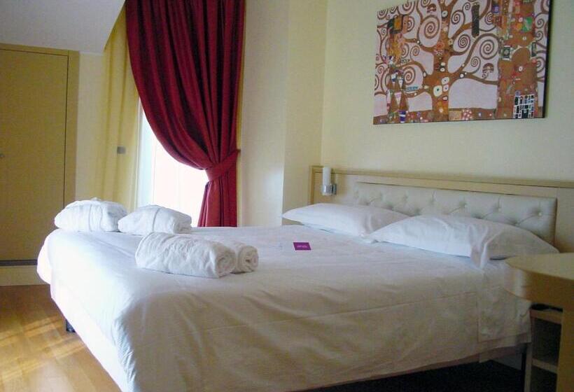 Полулюкс, Relais Sans Soucis & Spa