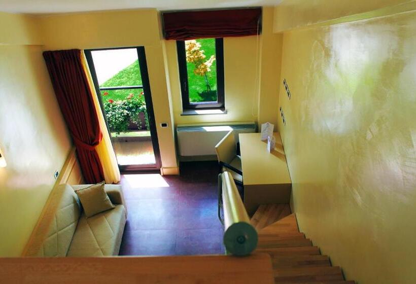 Полулюкс, Relais Sans Soucis & Spa