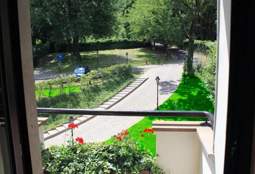 Полулюкс, Relais Sans Soucis & Spa