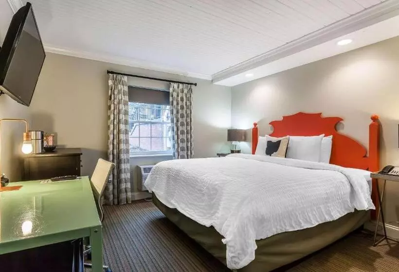 キングサイズベッドのデラックスルーム, The Aurora Inn Hotel And Event Center