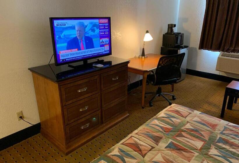 غرفة قياسية سرير كينج, Brentwood Inn & Suites