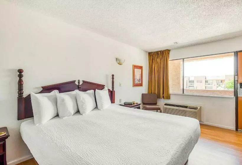 キングサイズベッドのスタンダードルーム, Express Inn & Suites Groesbeck